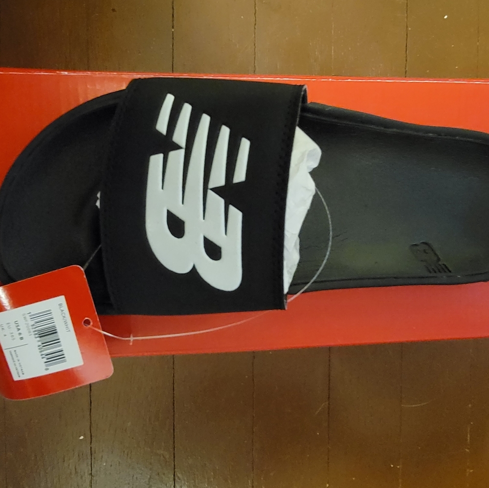 Women's Slide